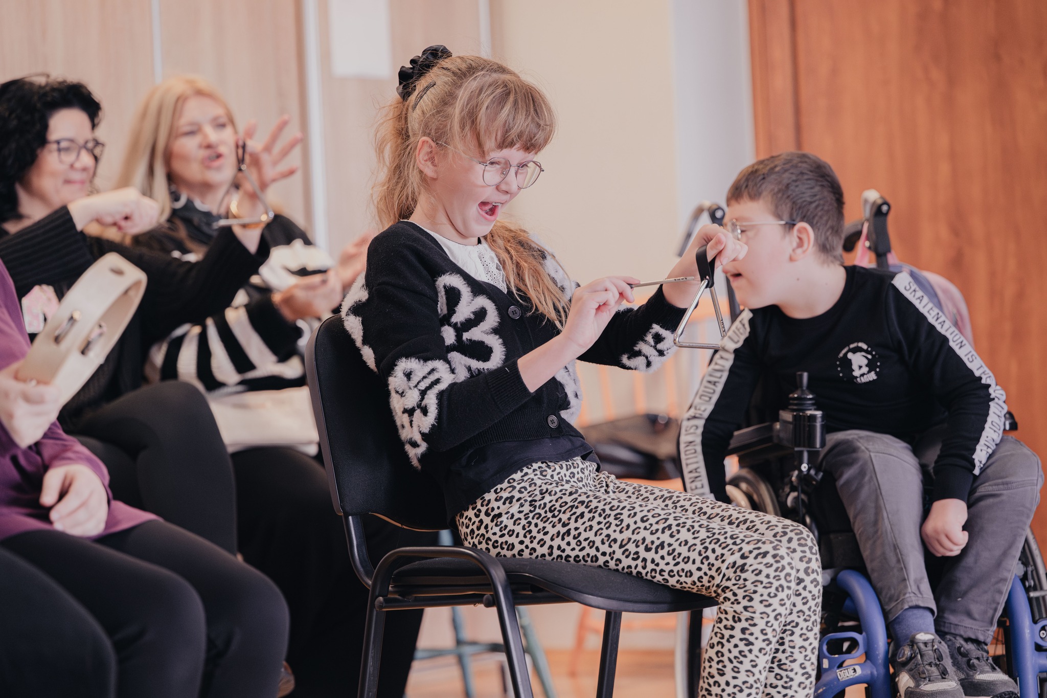 Dzieci podczas warsztat&oacute;w w&nbsp;Wodzisławskim Centrum Kultury