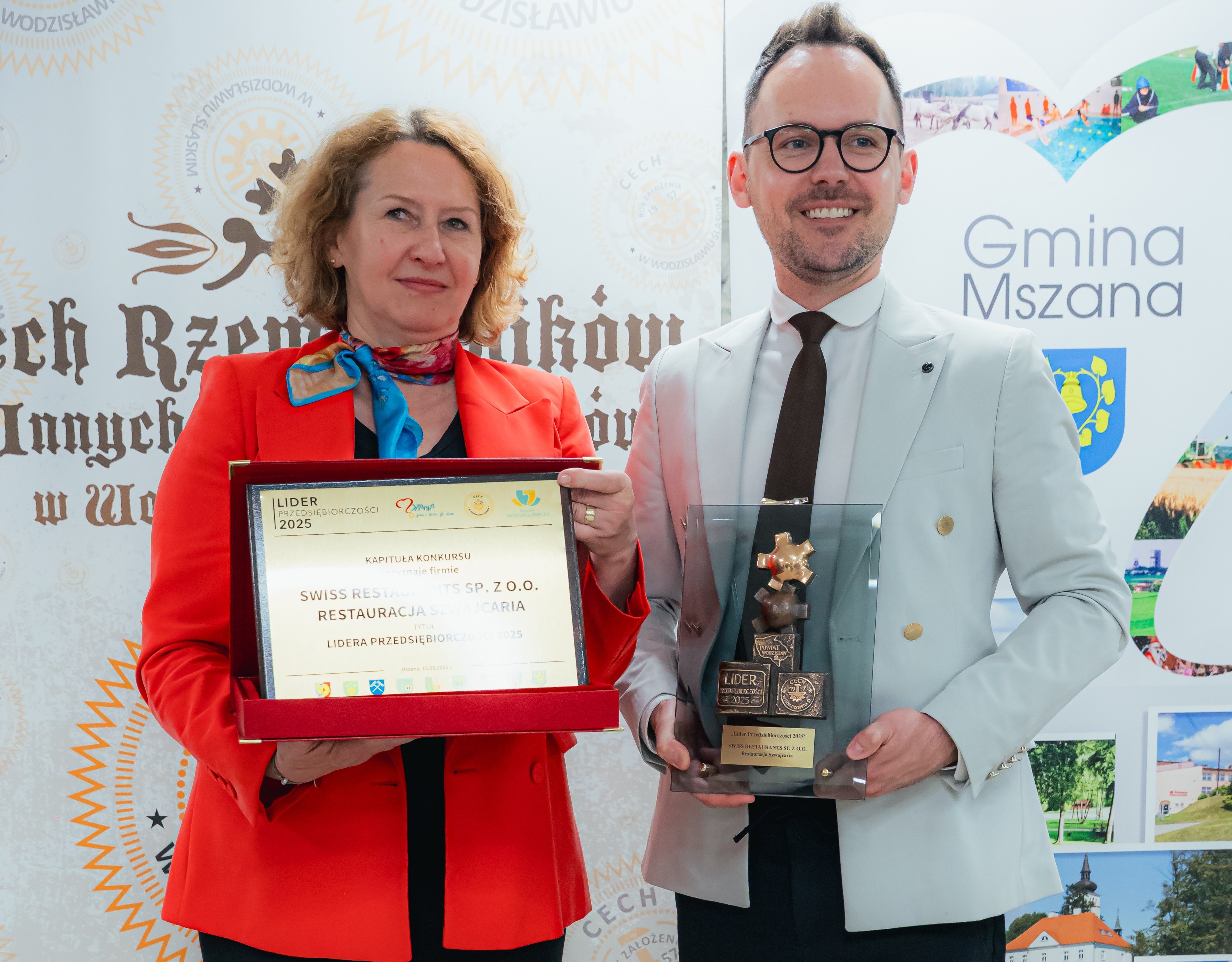 Zastępca prezydenta Wodzisławia Śląskiego Izabela Kalinowska i&nbsp;lider przedsiębiorczości 2025 z&nbsp;Wodzisławia Śląskiego Jakub Grzybek