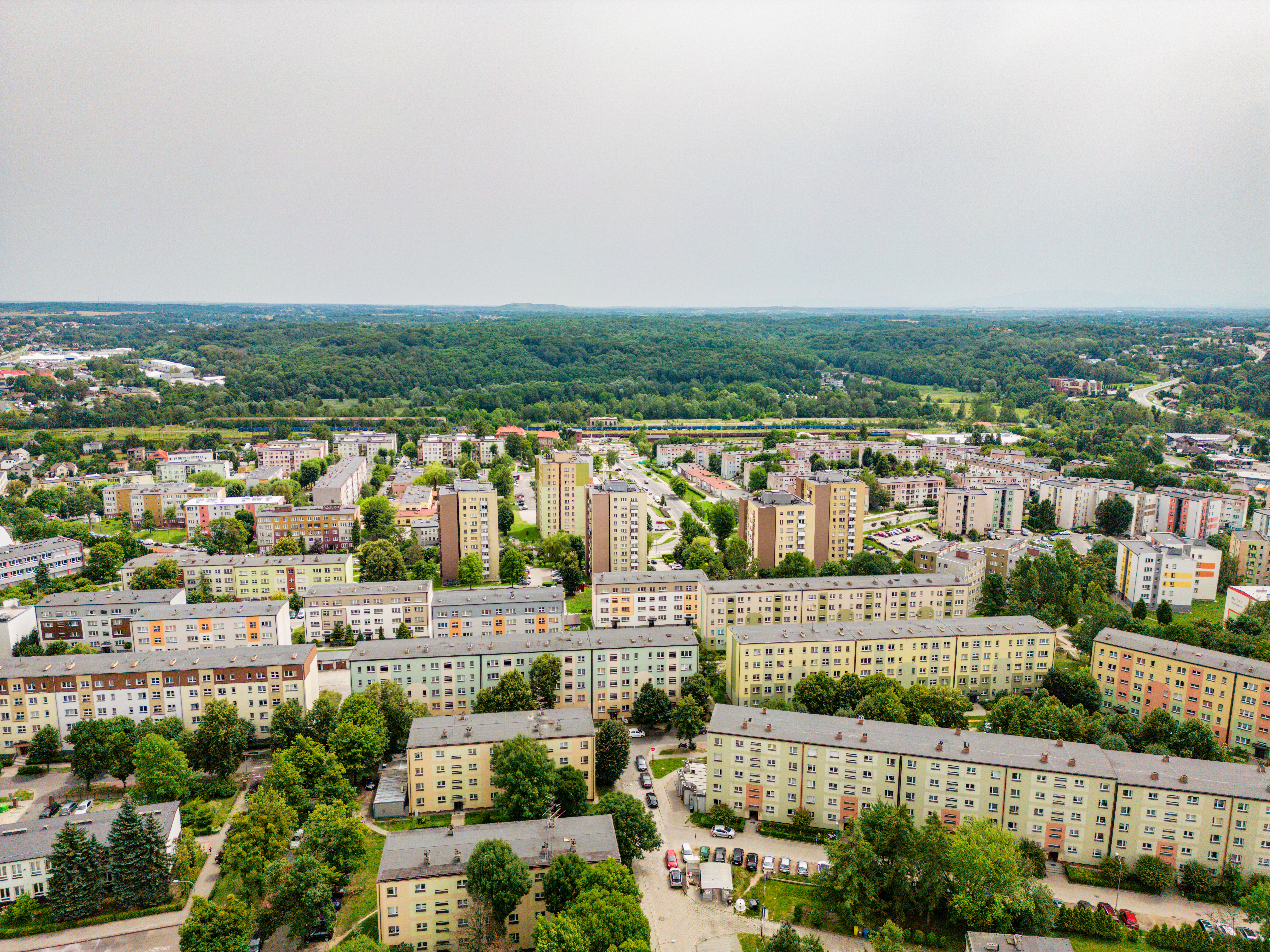 Widok na bloki mieszkalne z lotu ptaka