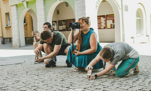 Zdjęcie do Bezpłatne warsztaty fotograficzne dla młodzieży w Młodym Mieście 