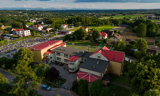 Szkoła z lotu ptaka