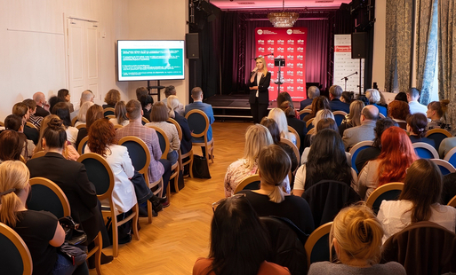 Uczestnicy konferencji w Pałacu Dietrichsteinów